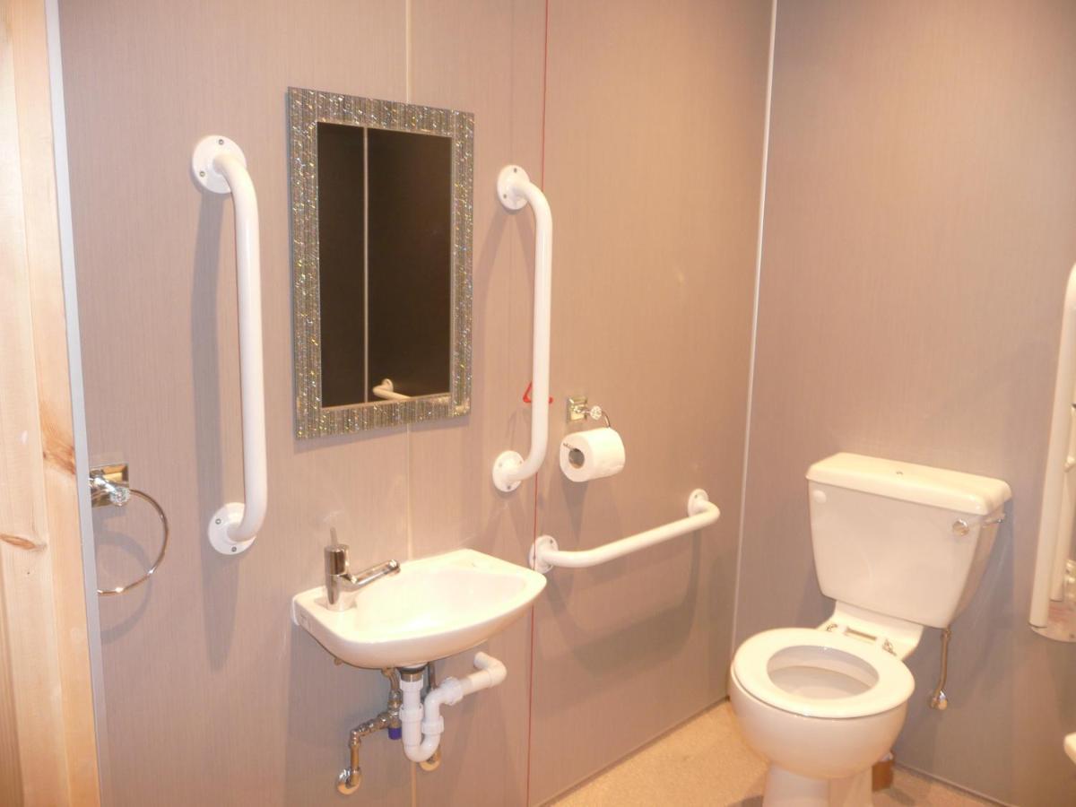 Noble Lands Hotel Уулер Екстериор снимка
